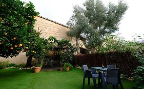 Casa Caimari Guest House, For Mountain Lovers!